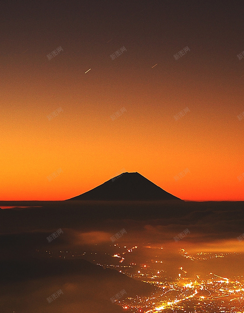 城市黄昏APP手机端H5背景jpg设计背景_新图网 https://ixintu.com 城市 大山 建筑 房屋 黄昏 繁华城市 夜景 APP手机端 H5背景 黄昏背景 手机背景