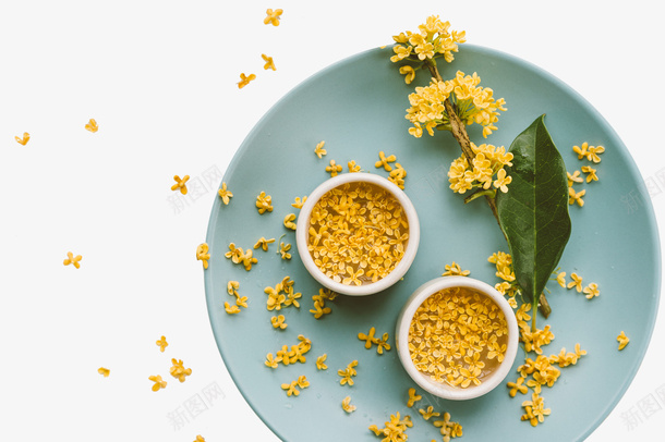 盘子中的落花茶png免抠素材_新图网 https://ixintu.com 盘子 茶 落花 黄花