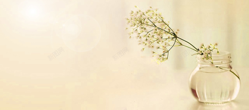 淡黄色花瓶小清新背景psd设计背景_新图网 https://ixintu.com 海报banner 小清新背景 淡黄色 文艺 花瓶 小清新 简约