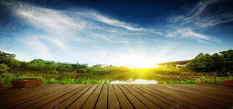 木板前的唯美背景jpg设计背景_新图网 https://ixintu.com 木板 白云 纹理 蓝天 风景 开心 快乐 海报banner 质感