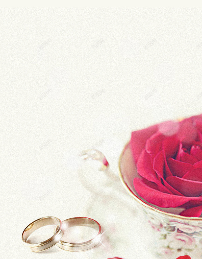 婚庆H5背景jpg设计背景_新图网 https://ixintu.com 戒指 红色 节日 花卉 花瓣 H5背景 婚期 浪漫 H5 h5 梦幻
