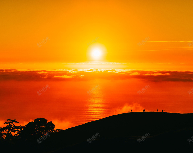 唯美夕阳云海风景摄影平面广告jpg高清背景_新图网 https://ixintu.com 唯美 夕阳 云海 风景 摄影 平面广告 湖面 天空 云朵 水纹