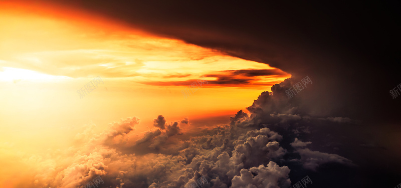梦幻金色晚霞风景背景bannerjpg设计背景_新图网 https://ixintu.com 梦幻风景 晚霞背景 风景背景 云 摄影 风景