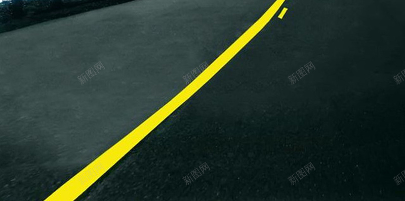 夜晚的公路H5背景jpg设计背景_新图网 https://ixintu.com 风景 公路 海 天空 月亮 H5背景 H5 h5 摄影
