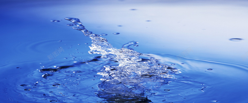 蓝色灵动水珠背景jpg设计背景_新图网 https://ixintu.com 蓝色 水珠 水 海报banner 摄影 风景