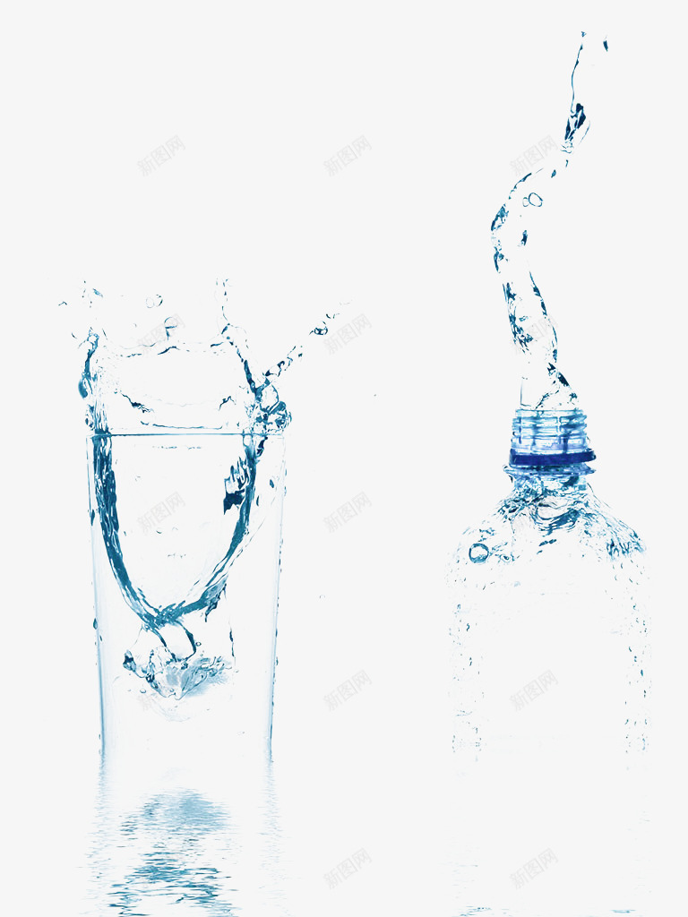 水杯里瓶子中的矿泉水飞溅出png免抠素材_新图网 https://ixintu.com 瓶 飞溅 流 饮料 喝 没有人 摘要 酒精 蓝色的 泡沫