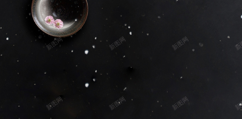 茶水质感黑色茶道梅花中国风背景jpg设计背景_新图网 https://ixintu.com 中国风 家居 茶叶 茶壶 茶道 中国风茶道 茶具 茶文化 梅花 复古 海报 开心