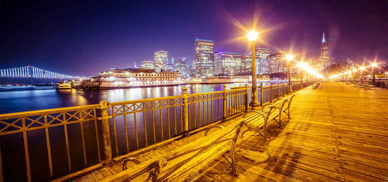 唯美城市夜景jpg设计背景_新图网 https://ixintu.com 唯美背景 城市夜景 灯光 长椅 摄影风景 海报banner 摄影 风景