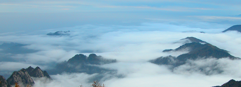 山风景jpg设计背景_新图网 https://ixintu.com 山 雨雾 风景背景 海报banner 大气