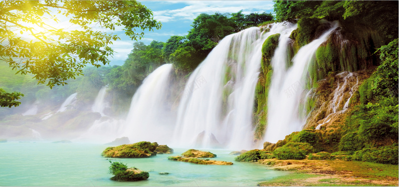 唯美的瀑布风景jpg设计背景_新图网 https://ixintu.com 唯美 阳光 瀑布 石头 绿树 蓝天 白云 植物 河边 海报banner 摄影 风景