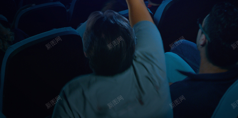 视觉盛宴大气背景psd设计背景_新图网 https://ixintu.com 播放器 蓝色背景 人物 商务 科技 H5背景 开心 H5 h5 科技感 科技风 高科技 科幻