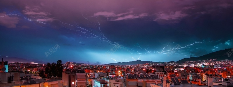 城市雷电夜景jpg设计背景_新图网 https://ixintu.com 俯瞰 紫色夜景 海报banner 摄影 风景 城市雷电夜景