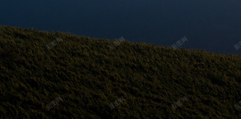 夜幕起伏山峦云雾缭绕jpg设计背景_新图网 https://ixintu.com 夜幕 起伏 山峦 云雾 缭绕 摄影 风景