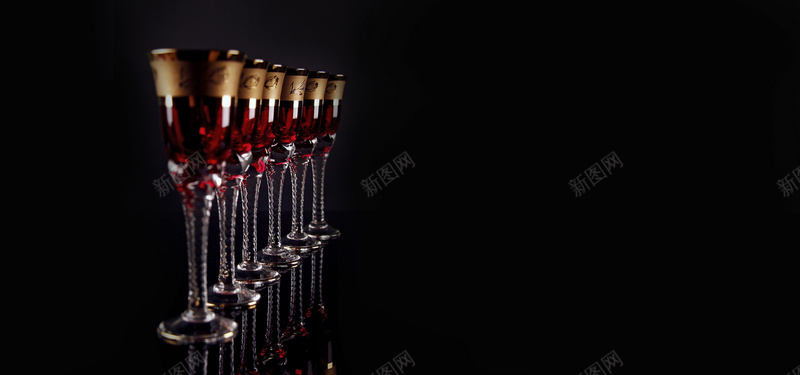 一排红酒杯背景jpg设计背景_新图网 https://ixintu.com 海报banner 红酒杯 材质 玻璃