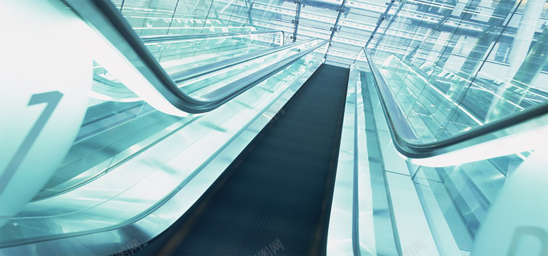 商务科技背景中的电扶梯jpg设计背景_新图网 https://ixintu.com 海报banner 商务 建筑 玻璃 科技 电扶梯 科技感 科技风 高科技 科幻