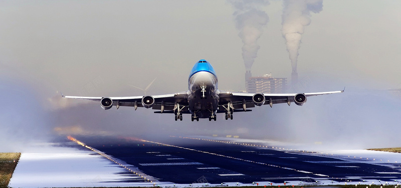 飞机起降jpg设计背景_新图网 https://ixintu.com 客机 飞机跑道 航空 摄影 海报banner 飞机起降 风景