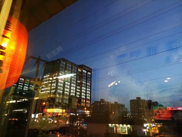 城市夜景jpg_新图网 https://ixintu.com 城市 夜景 天线 建筑 楼房 灯光 灯笼