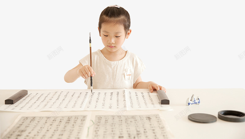 书法小女孩练习书法png免抠素材_新图网 https://ixintu.com 书法 墨字 小女孩练习 毛笔 毛笔字