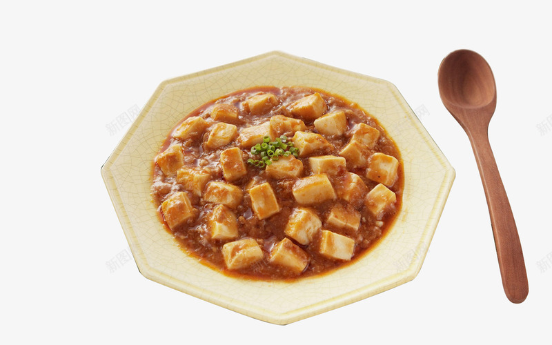 一盘麻婆豆腐png免抠素材_新图网 https://ixintu.com 地方特色菜 家常菜 川菜 木勺 盘子 素菜 豆腐 麻辣