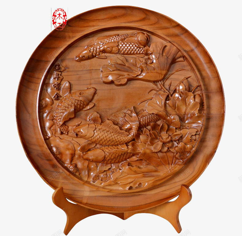 工艺圆盘png免抠素材_新图网 https://ixintu.com 工艺品 木质 红色 鲤鱼雕刻