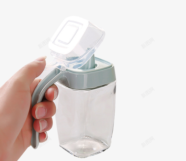手持玻璃油罐油瓶png免抠素材_新图网 https://ixintu.com 储存食用油 厨房用品 手握油壶 油罐