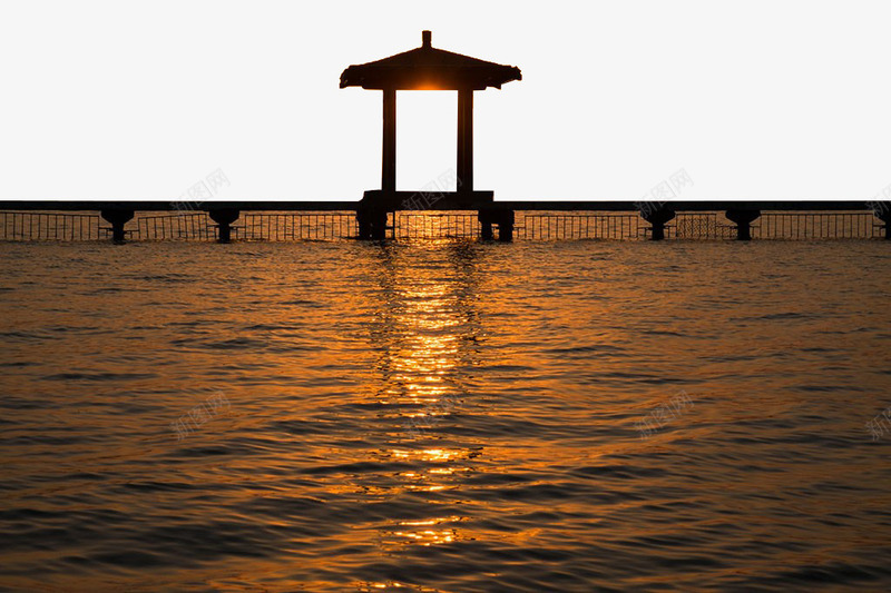 夕阳下的武汉东湖png免抠素材_新图网 https://ixintu.com 华中 地标 建筑 武汉 武汉地标