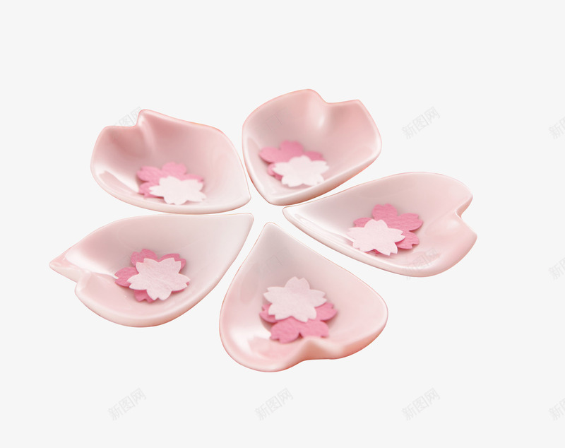 花瓣盘里的樱花洗手皂片png免抠素材_新图网 https://ixintu.com 产品实物 干皂片 干花瓣 粉色花瓣 花瓣 花瓣片 花瓣状的盘子