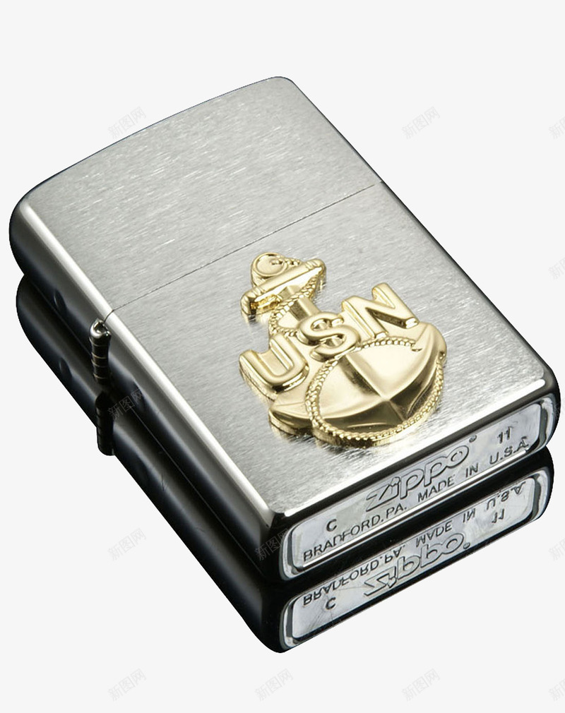 Zippo欧洲风花纹十字架png免抠素材_新图网 https://ixintu.com ZIPPO Zippo 产品实物 仿古银 复古 打火机 欧洲风 芝宝 花纹 英文 蚀刻十字架 金属