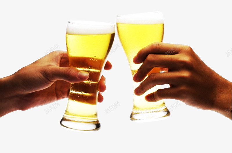 喝酒干杯举杯场景png免抠素材_新图网 https://ixintu.com 啤酒 啤酒碰杯 喝酒 干杯 杯子 酒杯