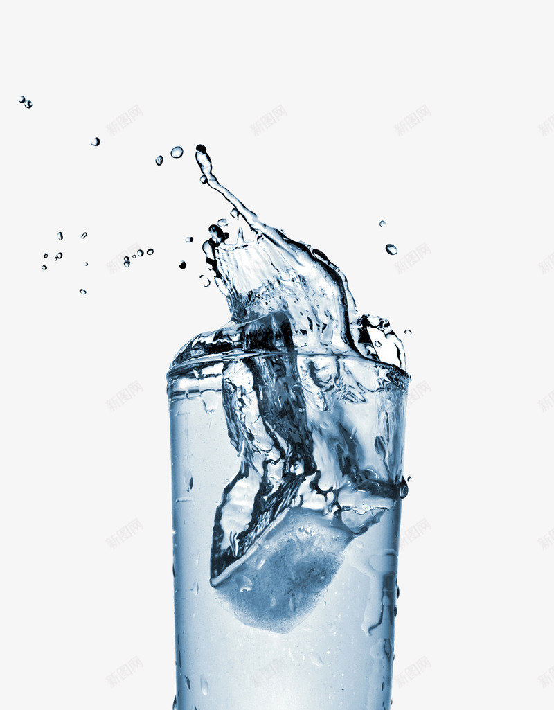 晃动的水杯png免抠素材_新图网 https://ixintu.com 晃动 水 水杯 溅出 玻璃杯