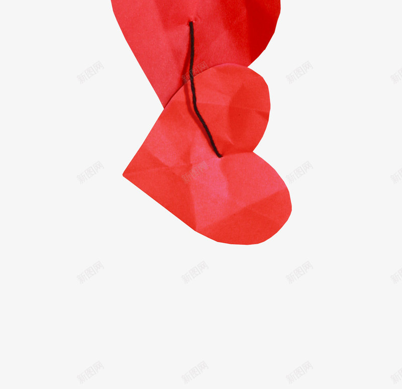 绳子上的红纸桃心png免抠素材_新图网 https://ixintu.com 桃心 绳子 黑色绳子