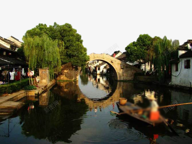 江南小桥png免抠素材_新图网 https://ixintu.com 中国风 古镇 古镇剪影 小船 屋檐 建筑 摄影 江南水乡 河流 渔民 石桥