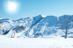 冬季高山背景图自然风光摄影高清图片