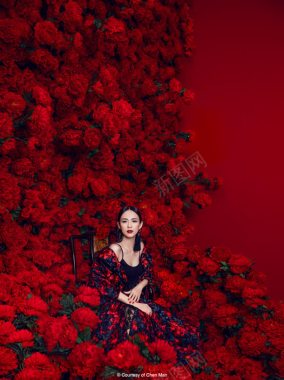 中国大红色妖娆女子背景