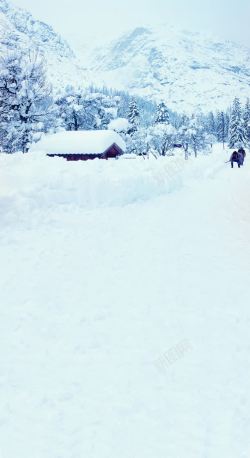 雪地里的房屋树林背景