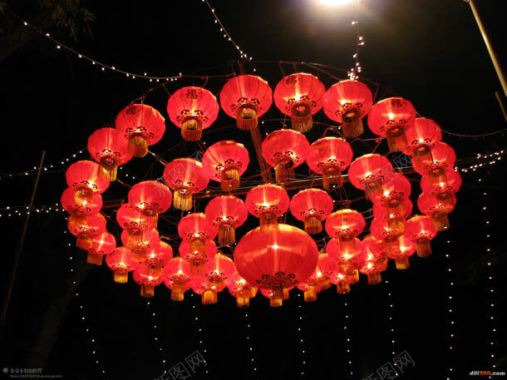 中式大红灯笼挂起来背景
