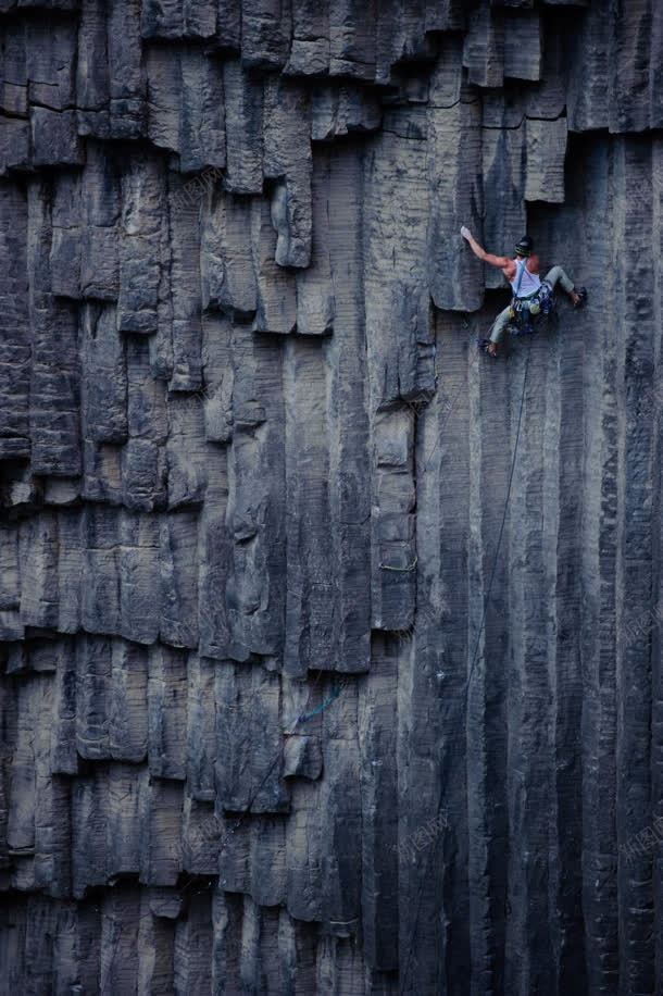 攀岩峭壁的男人运动jpg设计背景_新图网 https://ixintu.com 峭壁 攀岩 攀岩的孩子 男人 运动