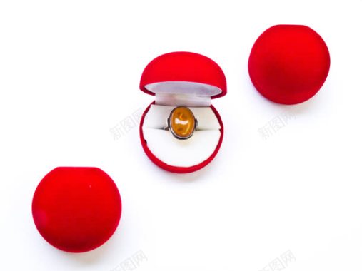 红色丝绒戒指礼盒背景