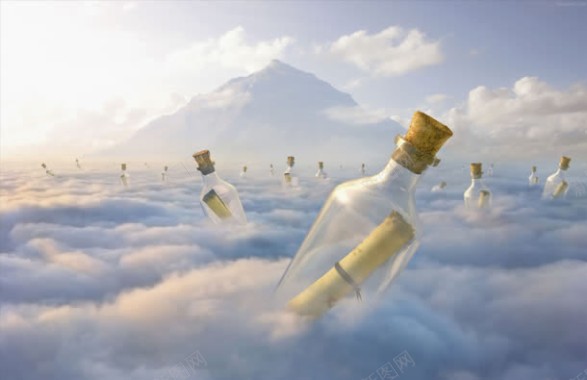 蓝色云中的漂流瓶背景