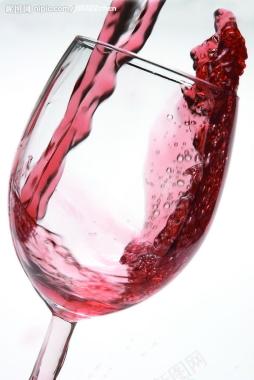 透明高脚杯红色葡萄酒背景