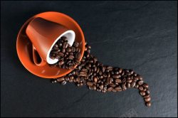 黑色咖啡豆咖啡豆黑色背景高清图片