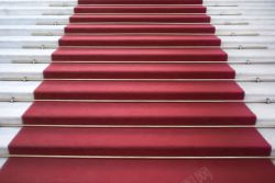 宽台阶铺着红地毯的台阶高清图片