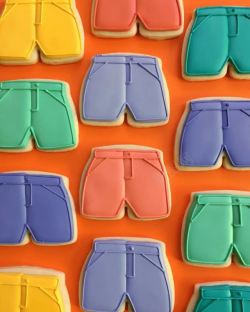 饼干模型彩虹颜色裤子模型饼干高清图片