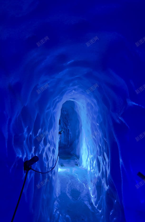 蓝色神秘山洞风景jpg设计背景_新图网 https://ixintu.com 山洞 神秘 蓝色 风景