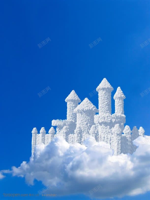 蓝天背景下的云拼成的欧洲城堡jpg设计背景_新图网 https://ixintu.com 城堡 欧洲 背景 蓝天