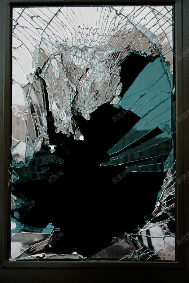 破碎了的窗户玻璃jpg高清背景_新图网 https://ixintu.com 玻璃 破碎 窗户
