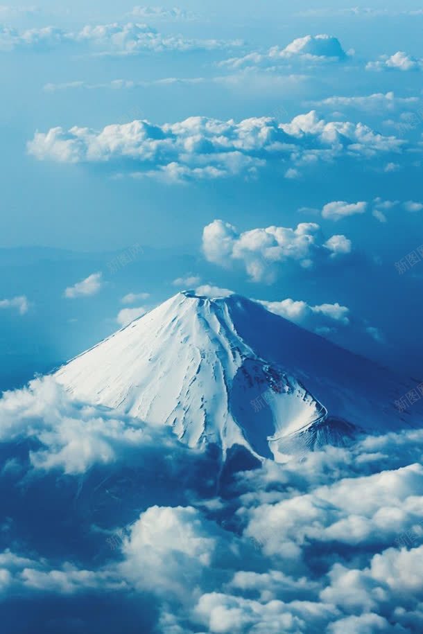 山顶雪山高处云朵jpg设计背景_新图网 https://ixintu.com 云朵 山顶 雪山 高处