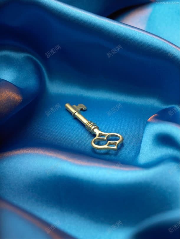 蓝色质感布料金色钥匙jpg设计背景_新图网 https://ixintu.com 布料 插画 蓝色 质感 金色 钥匙