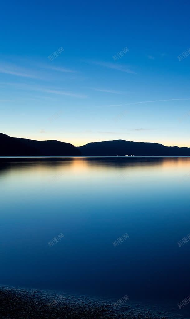 蓝天白云山峰河流壁纸jpg设计背景_新图网 https://ixintu.com 壁纸 山峰 河流 白云 蓝天