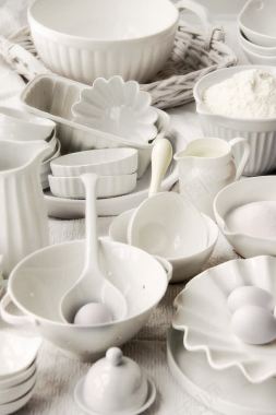 白色欧式陶瓷餐具背景